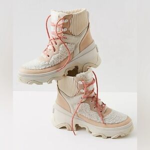 Sorel Women's Winter Boots in Cream and Tan